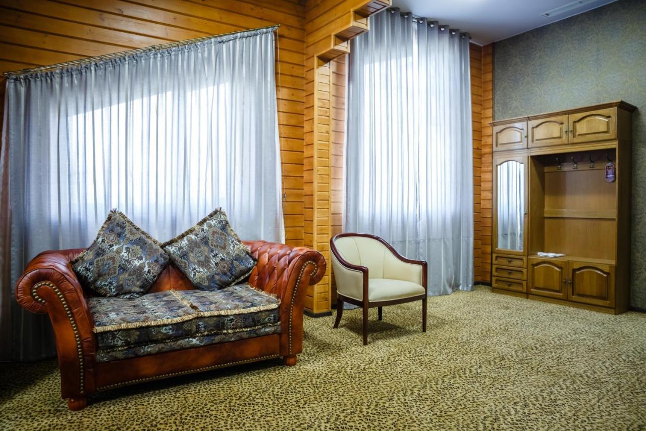 Guest House Chalet Тараз Екстер'єр фото