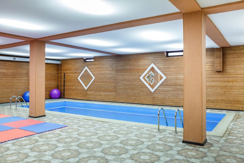 Guest House Chalet Тараз Екстер'єр фото